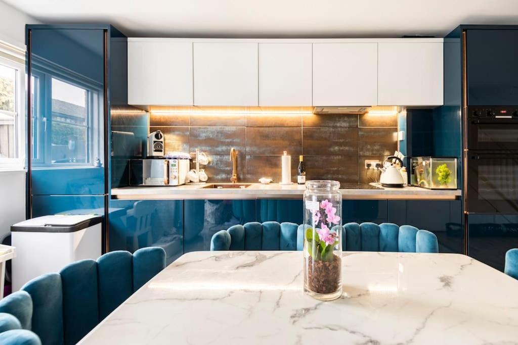 Monalychee Apartment ลอนดอน ภายนอก รูปภาพ