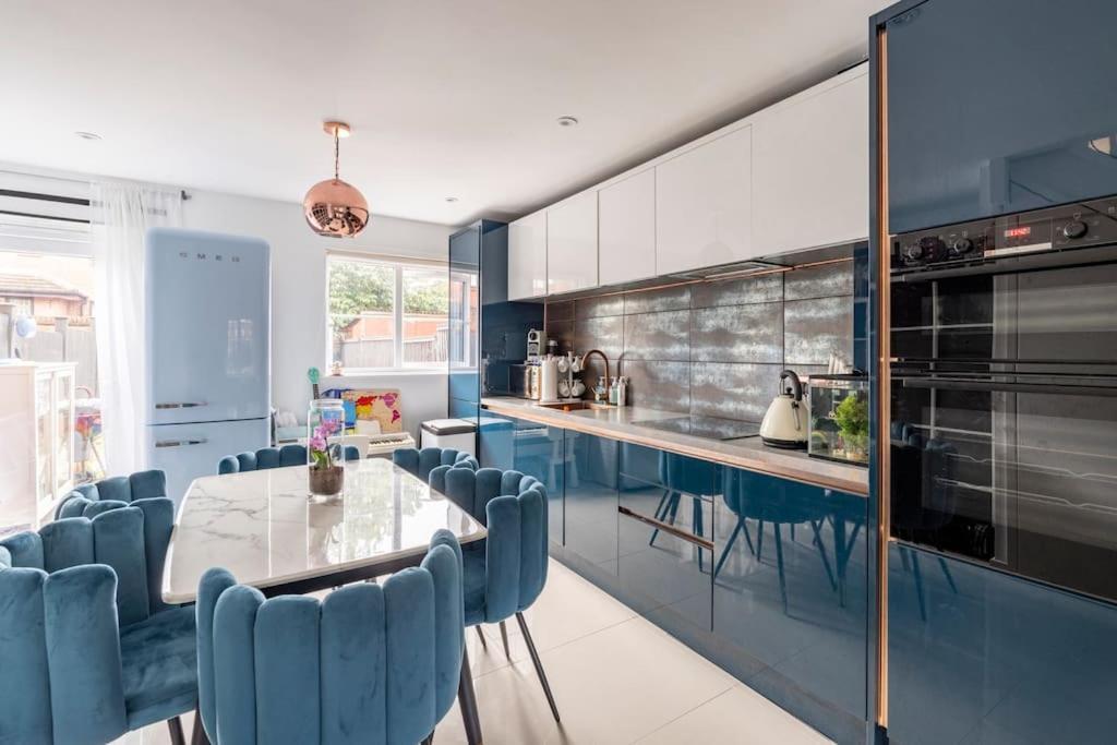 Monalychee Apartment ลอนดอน ภายนอก รูปภาพ